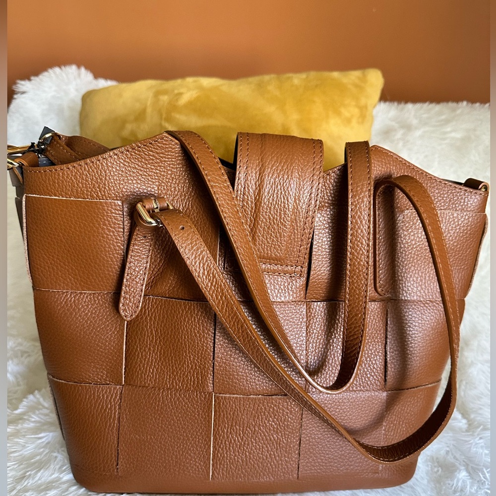 NWT UNICA! Firenze All Leather Woven Handbag Size: 12”X11”X5” shoulder/Crossbody